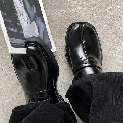 Lorenzo Vitali Tabi Split-Toe Leather Shoes