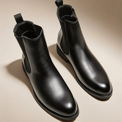 Men’s Classic Chelsea Boots with Glossy FInish