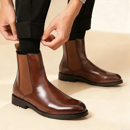Men’s Classic Chelsea Boots with Glossy FInish